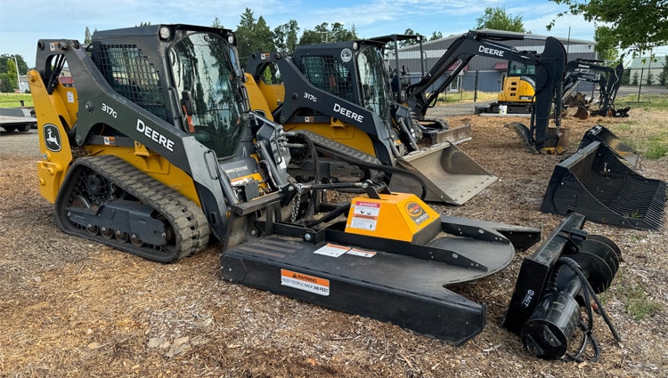 John Deere 317G Skid Steer