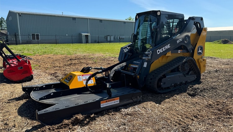 John Deere 317G Skid Steer